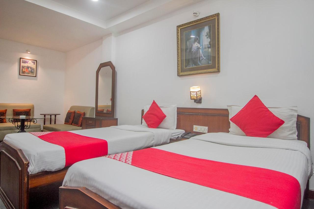 Oyo The Mapple Hotel Siliguri Bagian luar foto