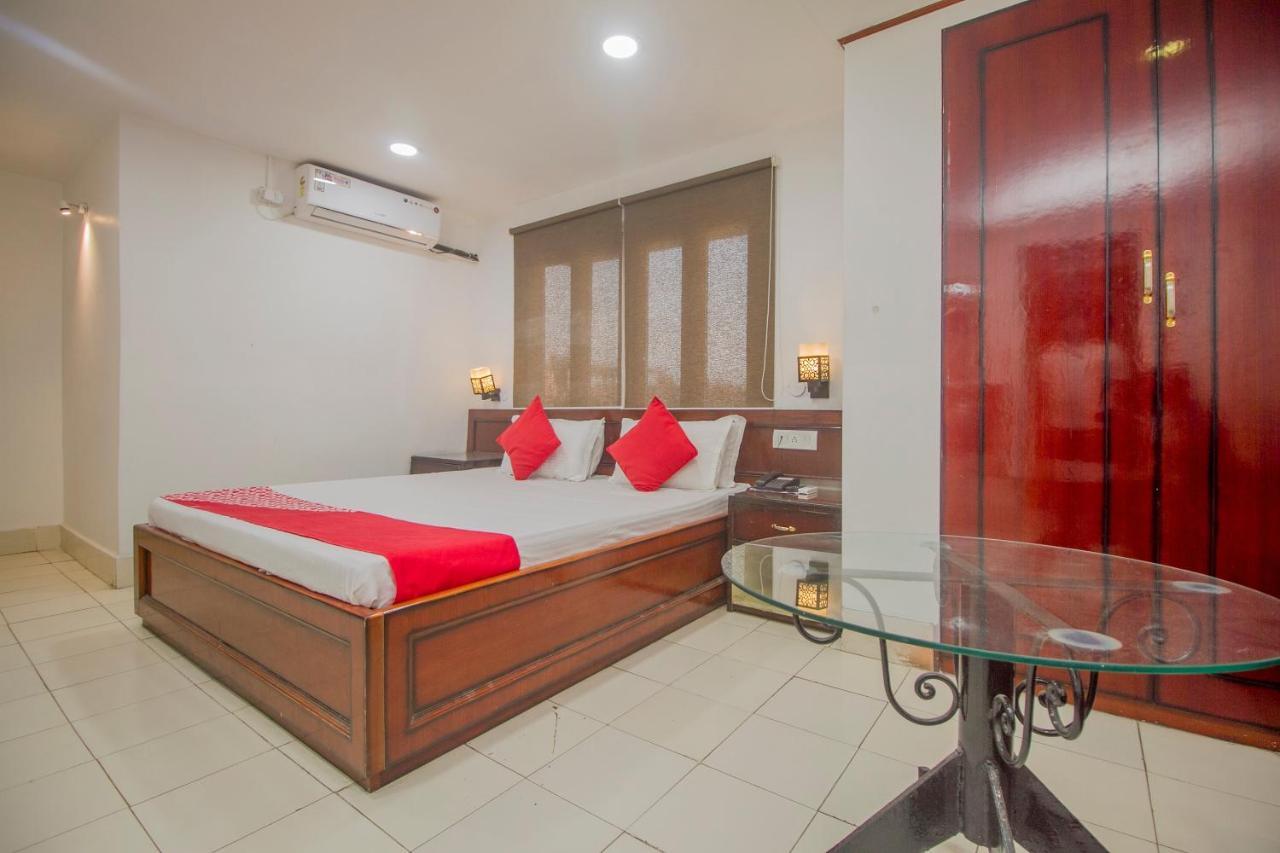 Oyo The Mapple Hotel Siliguri Bagian luar foto