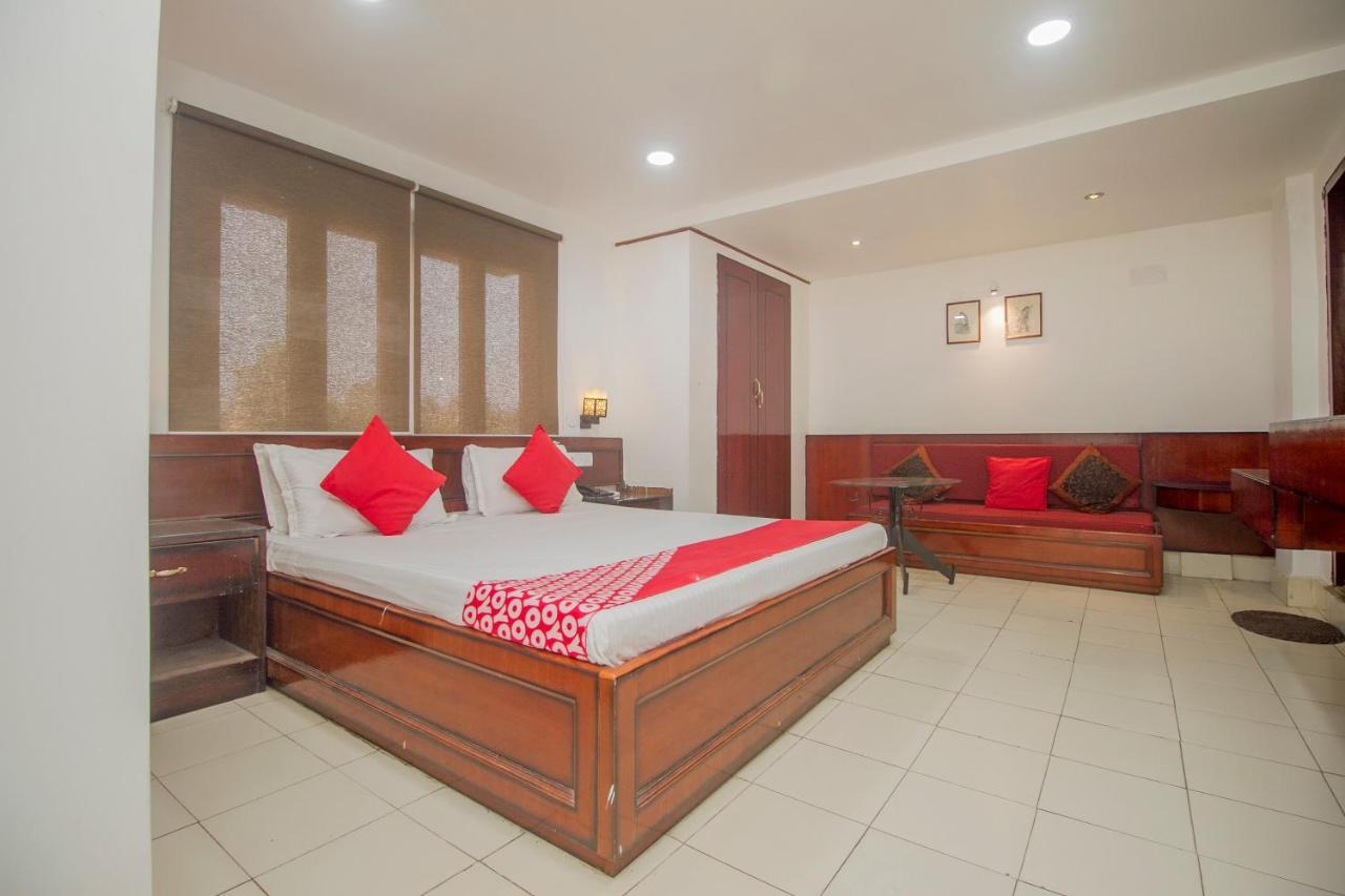 Oyo The Mapple Hotel Siliguri Bagian luar foto